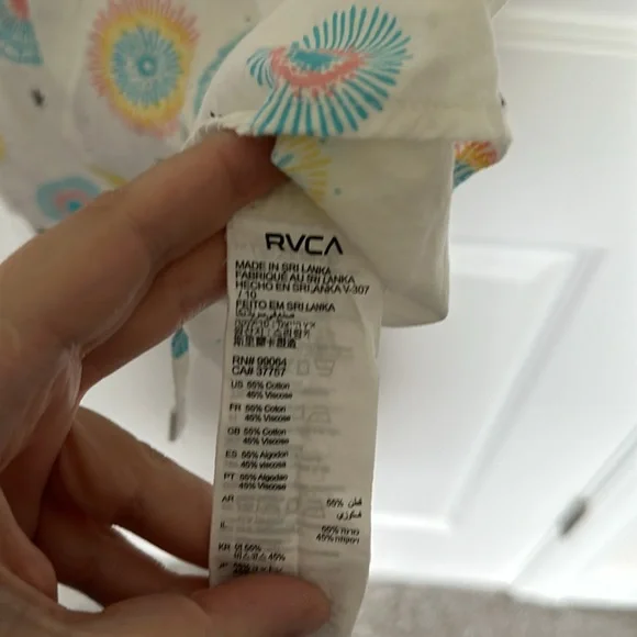 Men’s RVCA button down - Picture 5 of 6